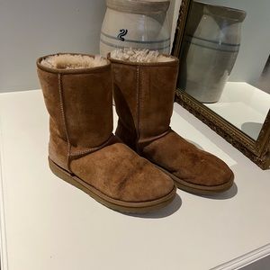 Ugg Women’s Classic Short II